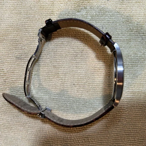 Men’s Swiss Made Tissot T Classic Tradition Watch - T063610A. - Picture 2 of 9